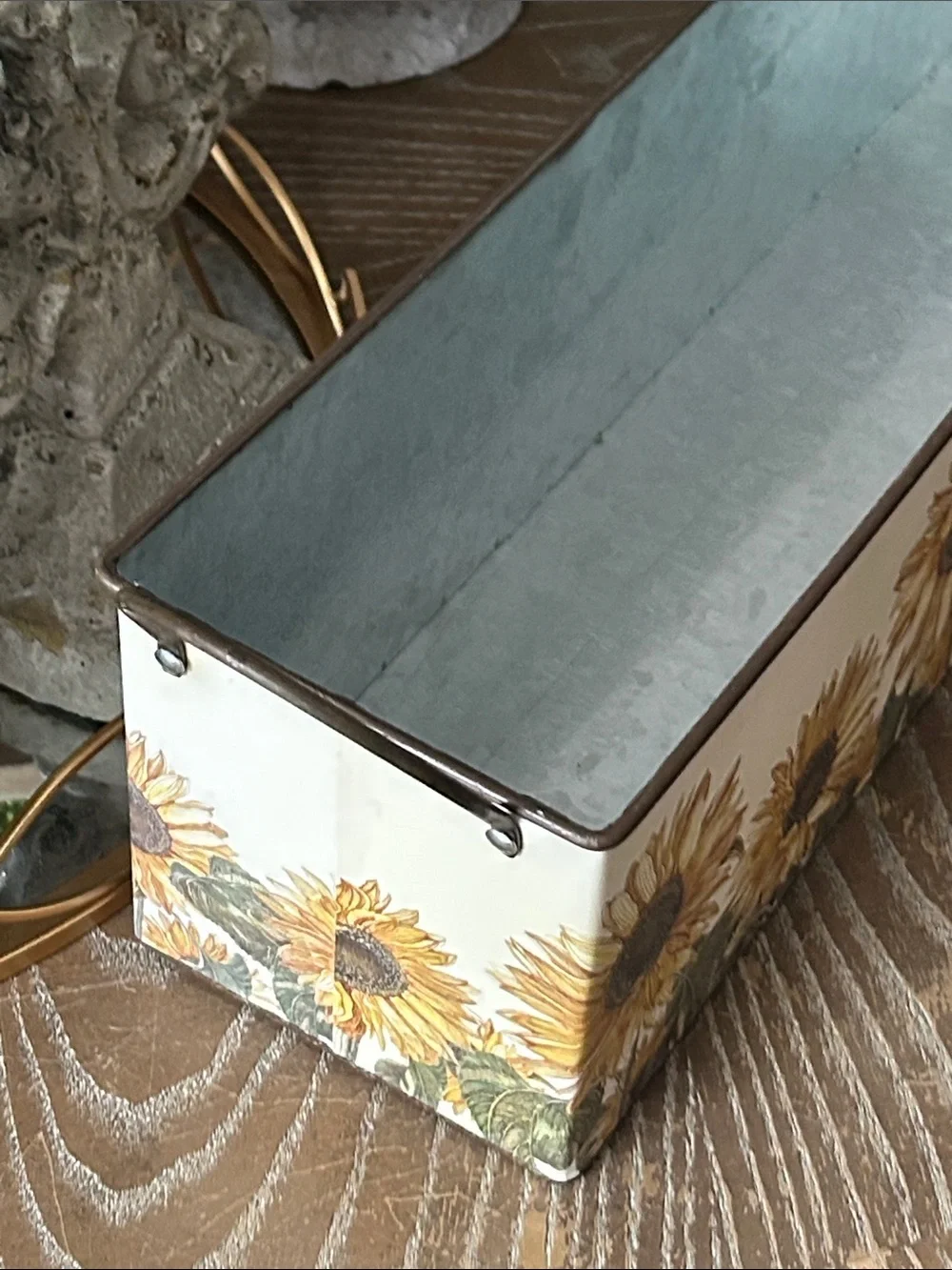 NEW! Vintage Inspired Shabby Chic LARGE Sunflower Metal Planter Box Basket